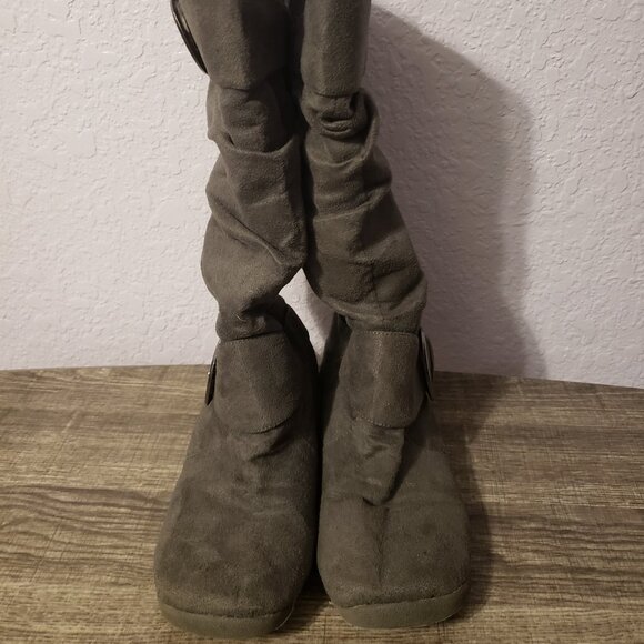Soft Suede boots - Picture 4 of 6